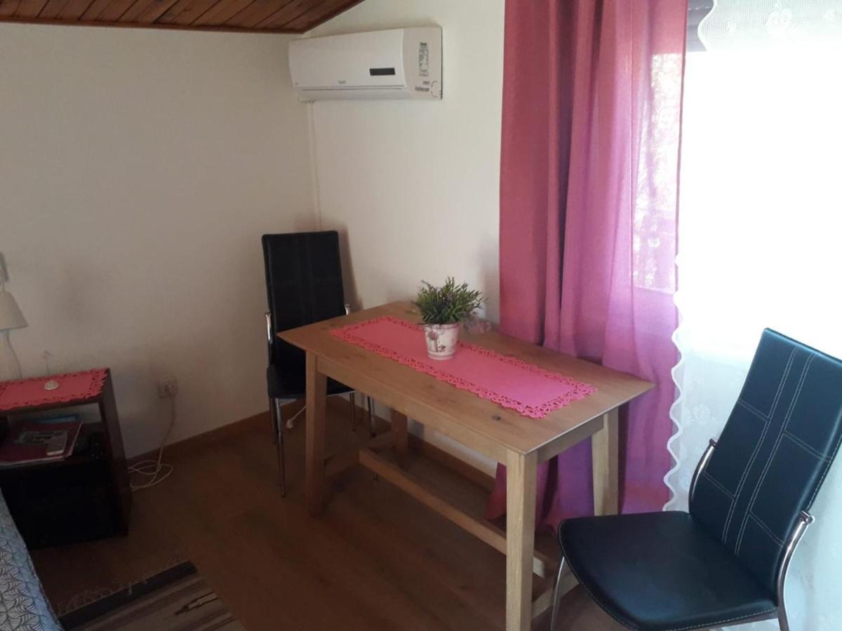 Apartments Carev 1293 Jezera Kültér fotó